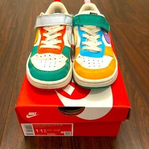 Nike Rainbow Low Sneakers